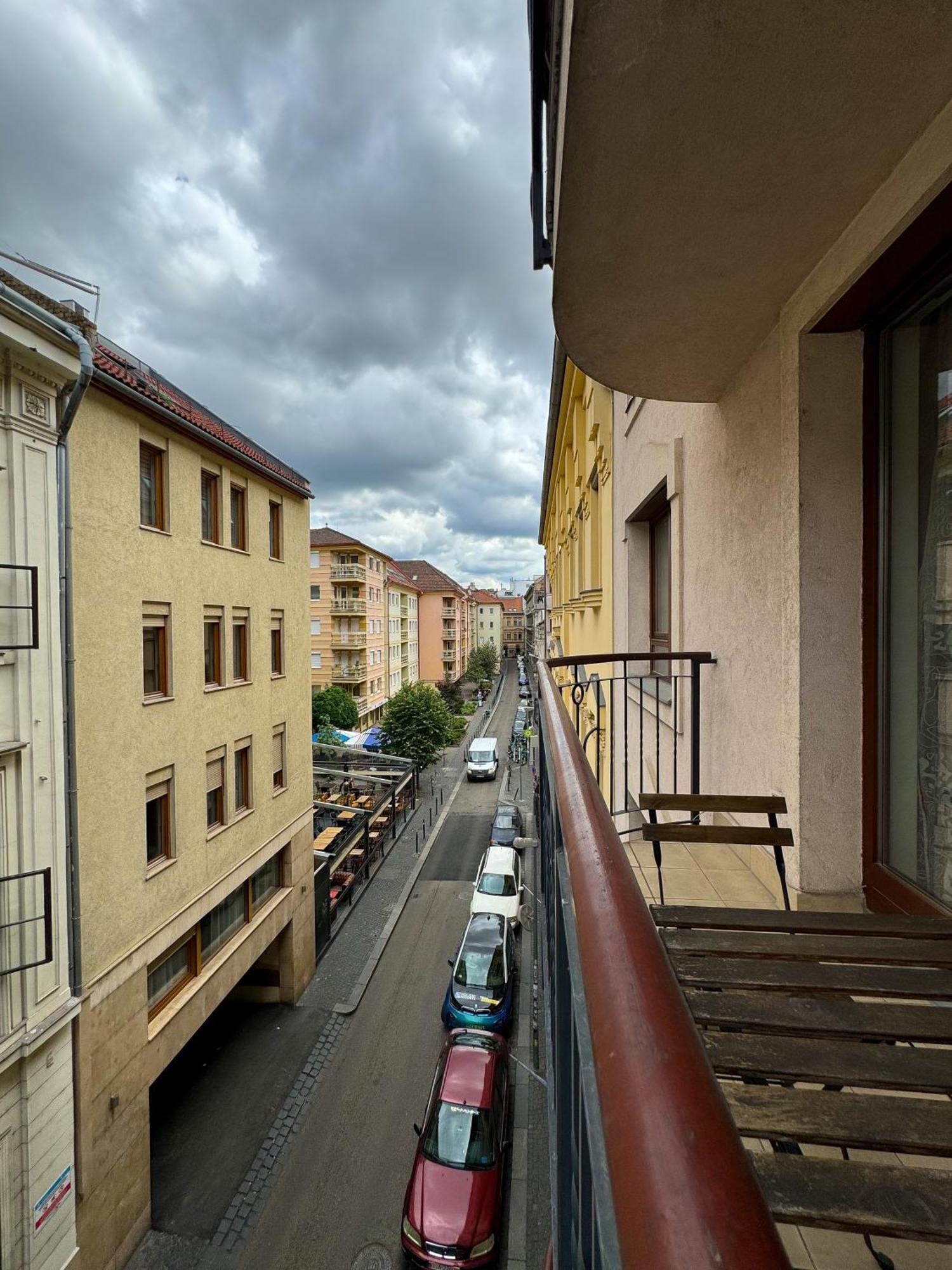 Downtown Family Apartments Βουδαπέστη Εξωτερικό φωτογραφία